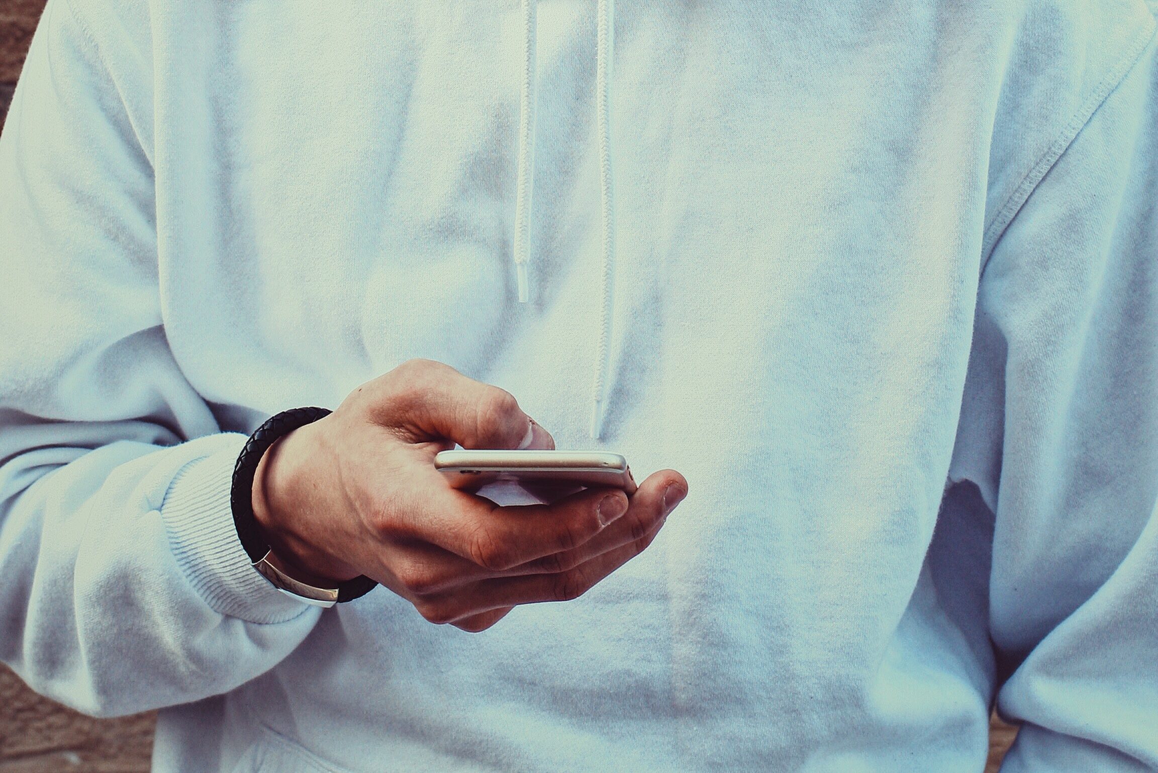 How to Use Social Media to Drive Direct Messages